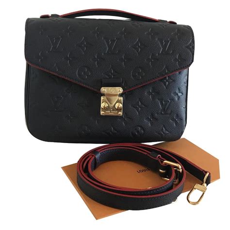 Lv pochette metis empreinte